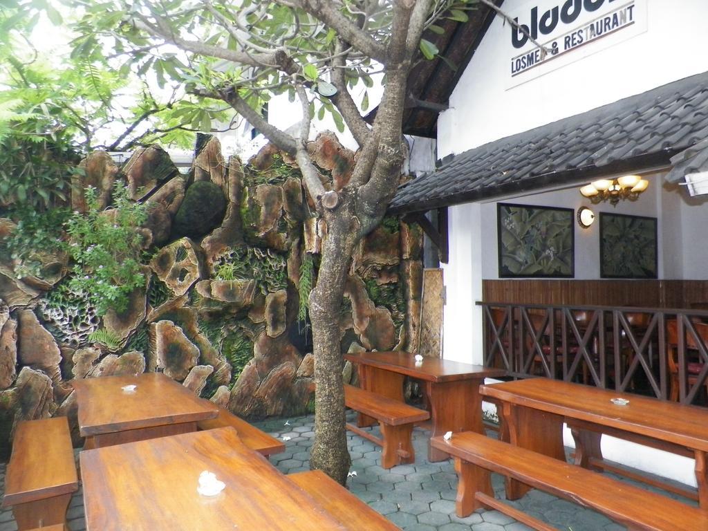 Bladok Hotel & Restaurant Джокьякарта Экстерьер фото